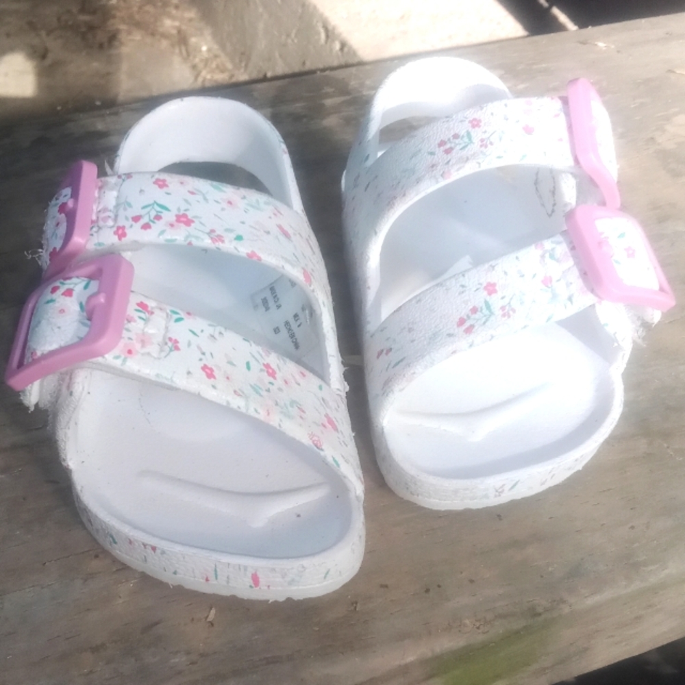 Wonder Nation Sandals